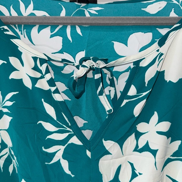 Torrid Dress Tea Length Studio Crepe De Chine Tie Neck Tiered Dress NWT 4X - Picture 8 of 13